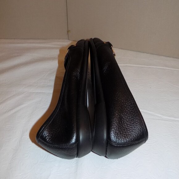 AEROSOLES 7 Black Flats Faux Leather Gold Knot Accent "Stitch & Turn" Big Bet - Picture 7 of 8